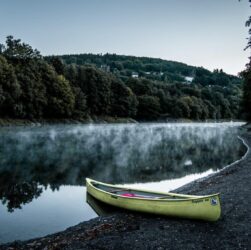 Canoe on Lake shore by Wijnand Boerma on Unsplash